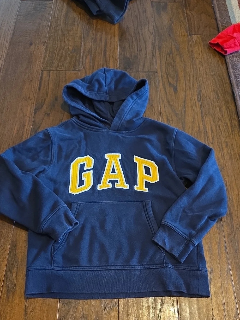 GAP Navy Hoodie Boys Size medium